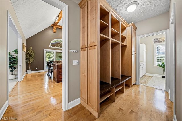 5432 Brook Run Drive, Medina, OH 44256