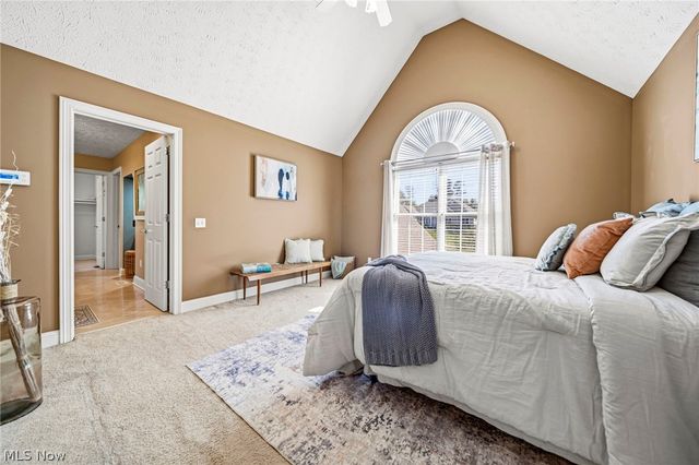 5432 Brook Run Drive, Medina, OH 44256