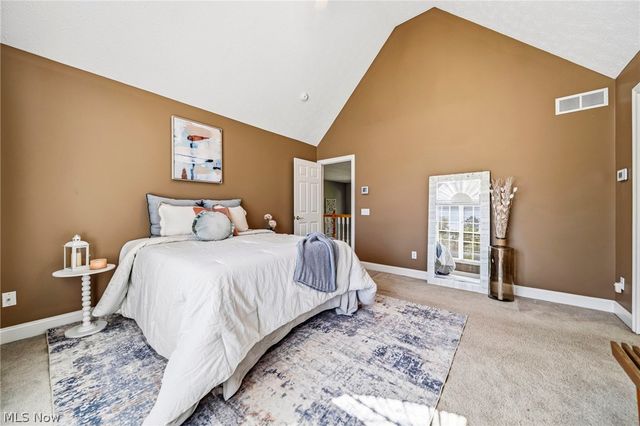 5432 Brook Run Drive, Medina, OH 44256