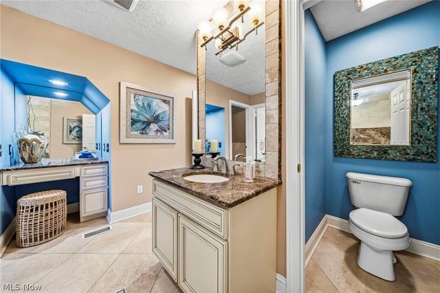 5432 Brook Run Drive, Medina, OH 44256