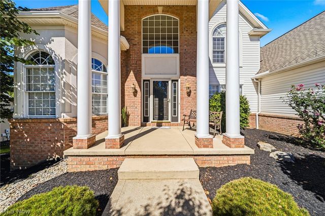 5432 Brook Run Drive, Medina, OH 44256