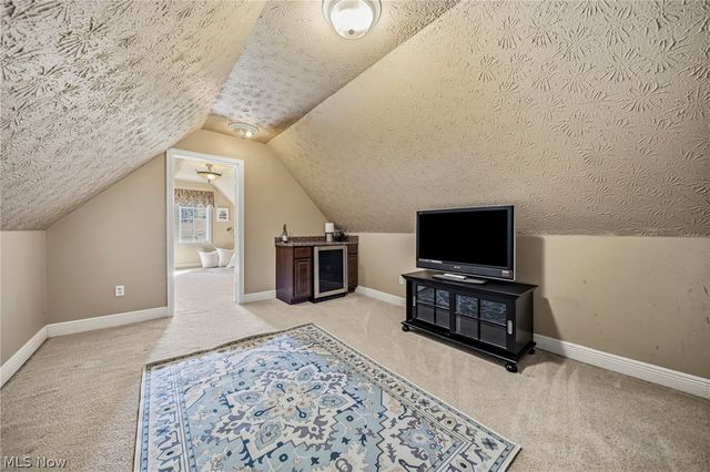 5432 Brook Run Drive, Medina, OH 44256
