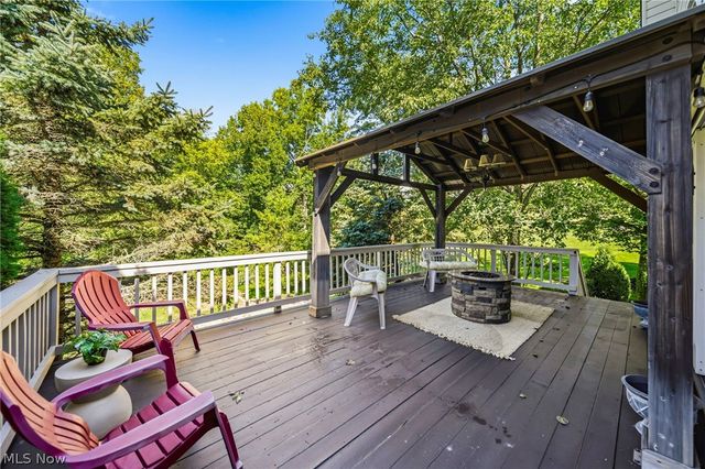 5432 Brook Run Drive, Medina, OH 44256