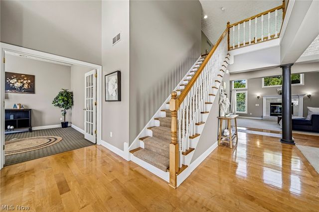 5432 Brook Run Drive, Medina, OH 44256