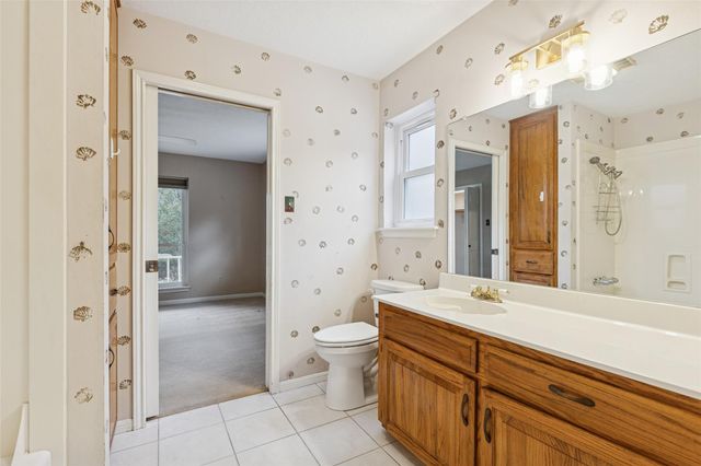 1616 Avenue R, Huntsville, TX 77340