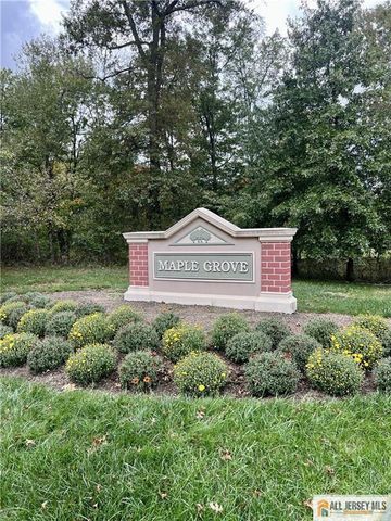 392 Lackland Avenue 392, Piscataway, NJ 08854