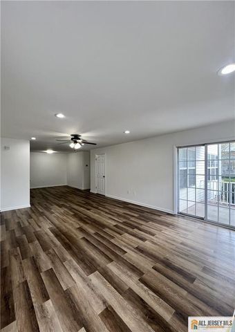 392 Lackland Avenue 392, Piscataway, NJ 08854