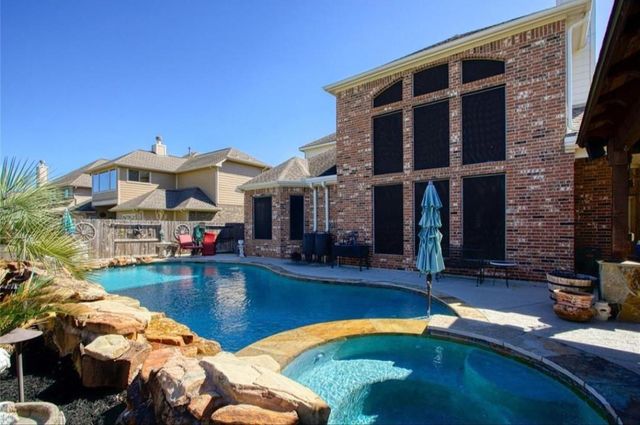 22734 Newcourt Place Street, Tomball, TX 77375