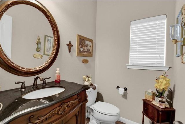 22734 Newcourt Place Street, Tomball, TX 77375