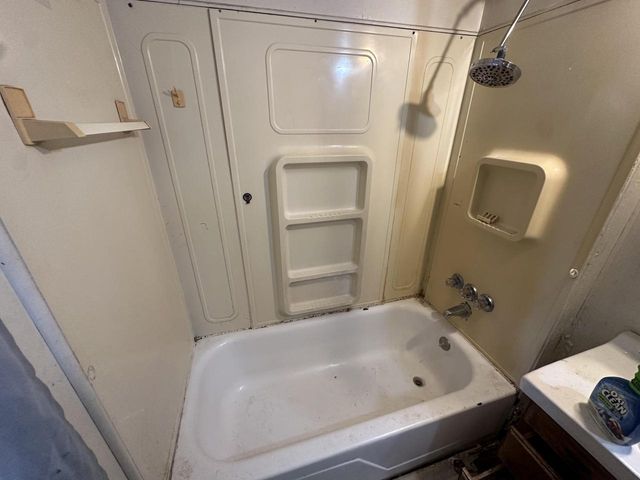 1225 S 61st STREET, West Allis, WI 53214