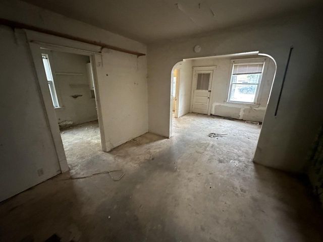 1225 S 61st STREET, West Allis, WI 53214