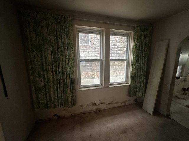 1225 S 61st STREET, West Allis, WI 53214