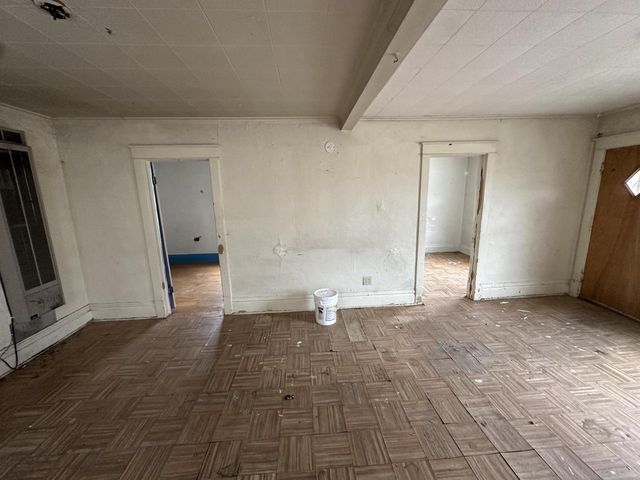 1225 S 61st STREET, West Allis, WI 53214