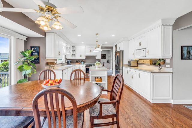 15624 Sunset Ridge Drive, Orland Park, IL 60462