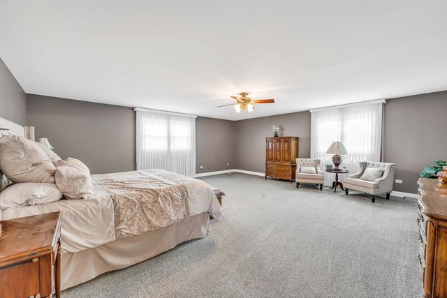 15624 Sunset Ridge Drive, Orland Park, IL 60462