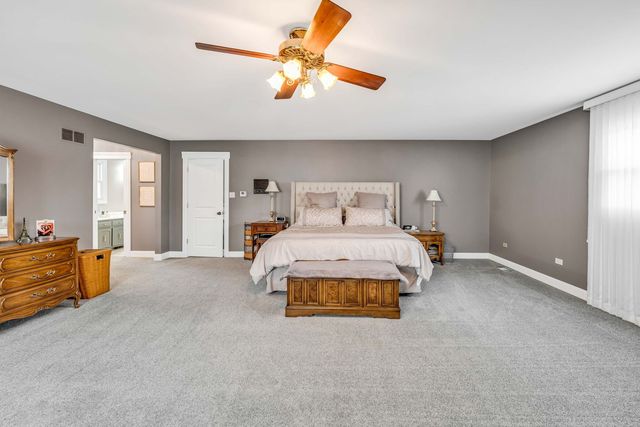 15624 Sunset Ridge Drive, Orland Park, IL 60462