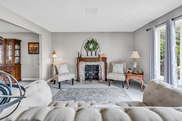 15624 Sunset Ridge Drive, Orland Park, IL 60462