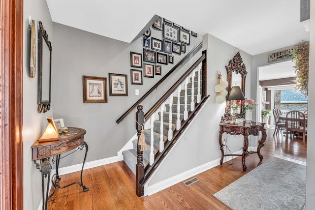 15624 Sunset Ridge Drive, Orland Park, IL 60462