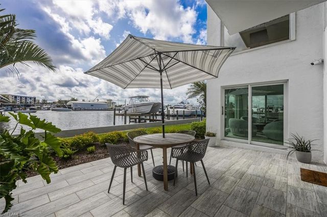 1100 8th AVE S 123F, Naples, FL 34102