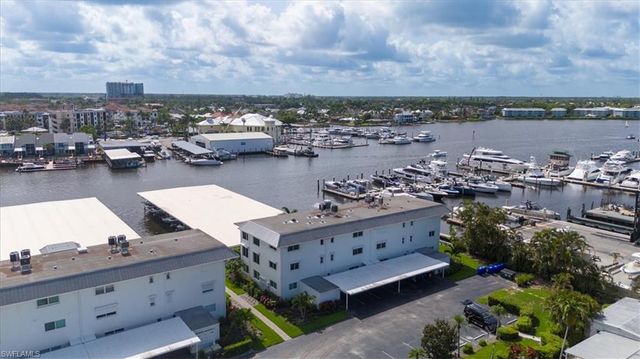 1100 8th AVE S 123F, Naples, FL 34102