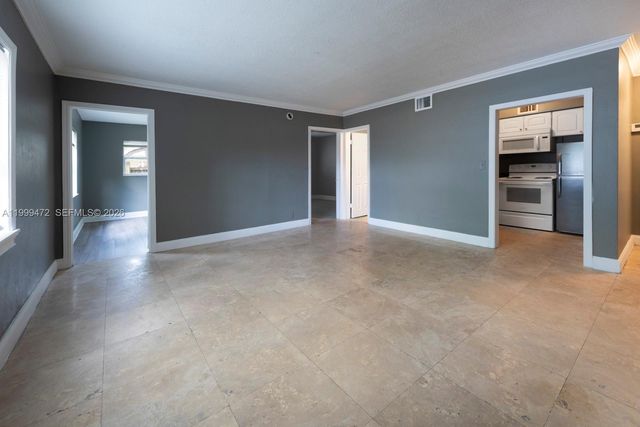 1429 SW 9th St 4, Fort Lauderdale, FL 33312