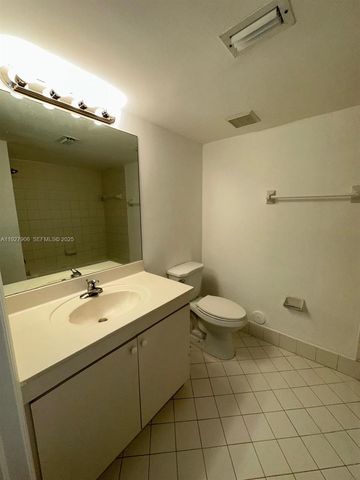 2911 SE 13th Rd 101-40, Homestead, FL 33035