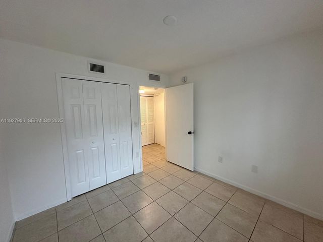 2911 SE 13th Rd 101-40, Homestead, FL 33035