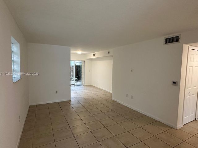 2911 SE 13th Rd 101-40, Homestead, FL 33035