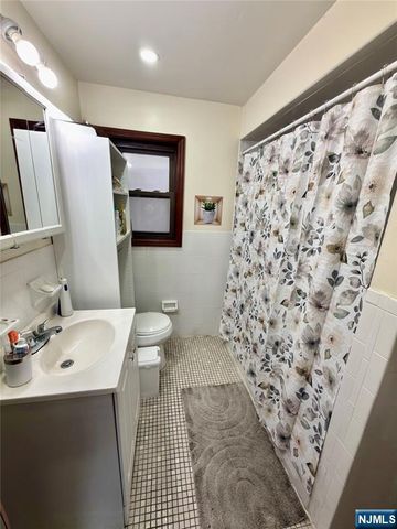 15 Hensler Street, Newark, NJ 07105