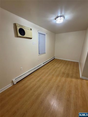 15 Hensler Street, Newark, NJ 07105