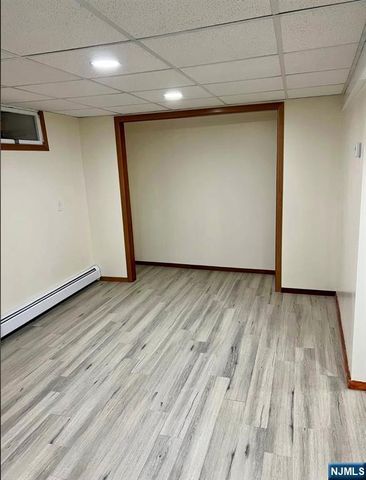 15 Hensler Street, Newark, NJ 07105