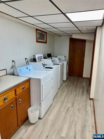 15 Hensler Street, Newark, NJ 07105