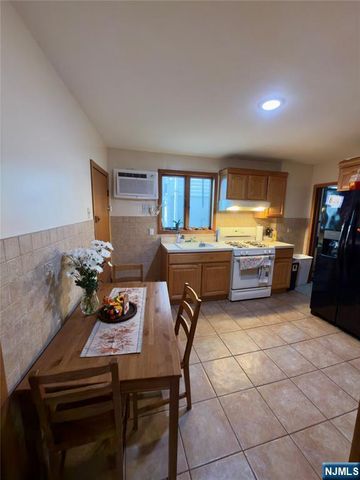 15 Hensler Street, Newark, NJ 07105