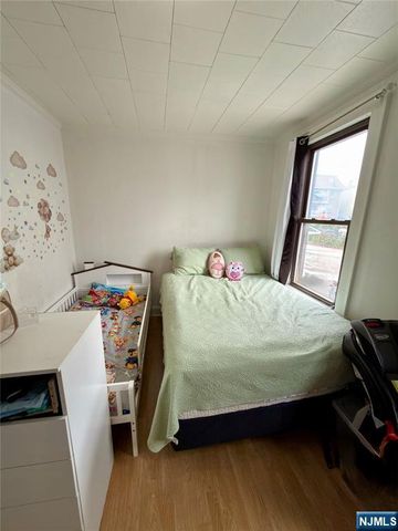 15 Hensler Street, Newark, NJ 07105