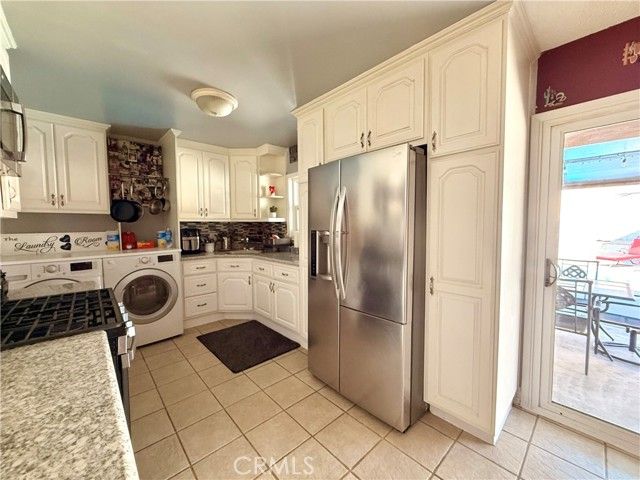 12471 Claretta, Pacoima (los Angeles), CA 91331