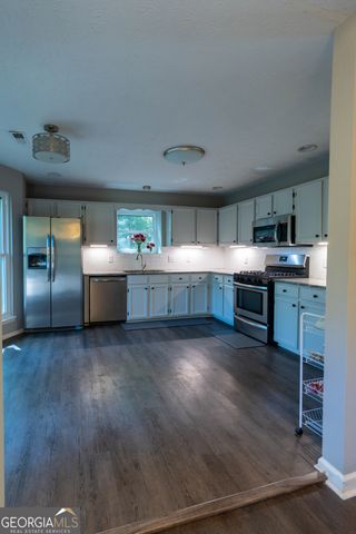 412 Streamview Lane, Stockbridge, GA 30281