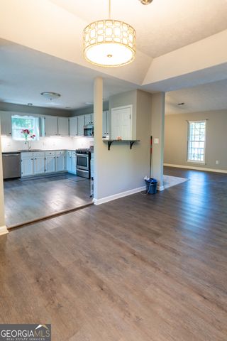 412 Streamview Lane, Stockbridge, GA 30281