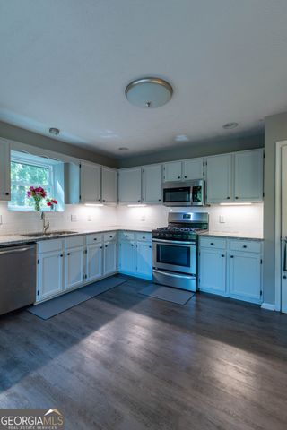 412 Streamview Lane, Stockbridge, GA 30281