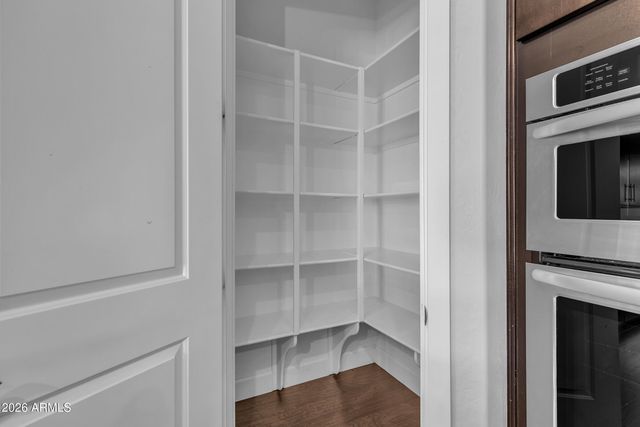 3880 E Horseshoe Place, Chandler, AZ 85249