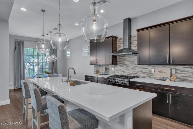 3880 E Horseshoe Place, Chandler, AZ 85249