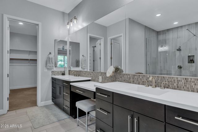 3880 E Horseshoe Place, Chandler, AZ 85249