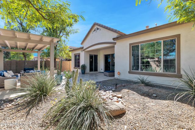 3880 E Horseshoe Place, Chandler, AZ 85249