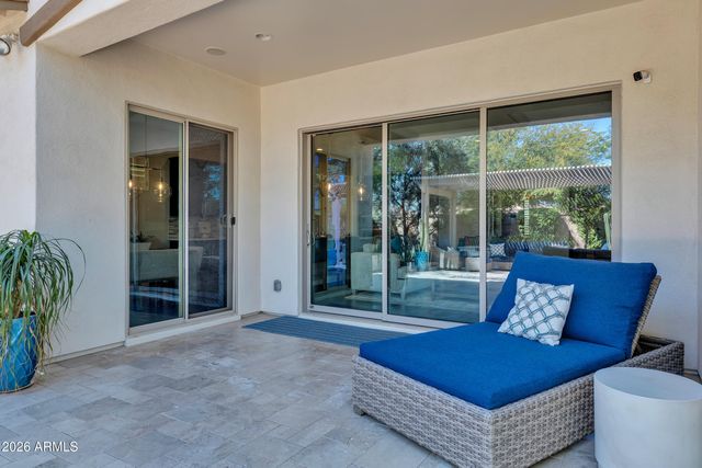 3880 E Horseshoe Place, Chandler, AZ 85249