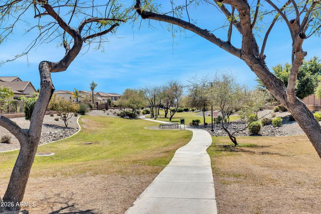 3880 E Horseshoe Place, Chandler, AZ 85249