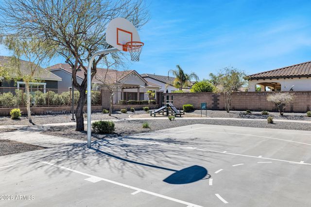 3880 E Horseshoe Place, Chandler, AZ 85249