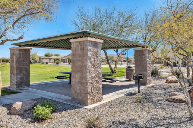 3880 E Horseshoe Place, Chandler, AZ 85249