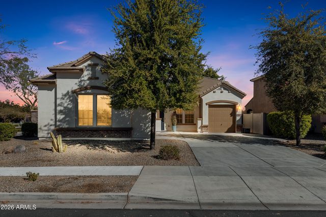 3880 E Horseshoe Place, Chandler, AZ 85249