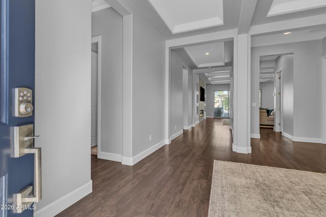 3880 E Horseshoe Place, Chandler, AZ 85249