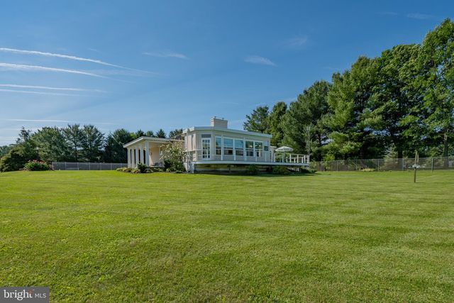 1030 GIST RD, Westminster, MD 21157