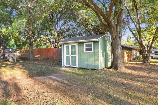 304 Sage Trail, Springtown, TX 76082